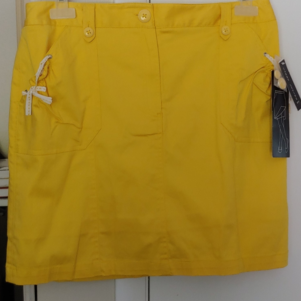 Yellow golf skirt/skort